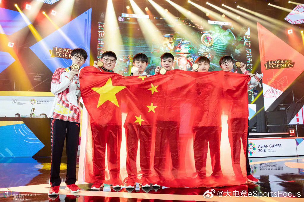 暖心一刻：GAM选手赛后主动与EST新人握手，鼓励对手。-易倍电竞