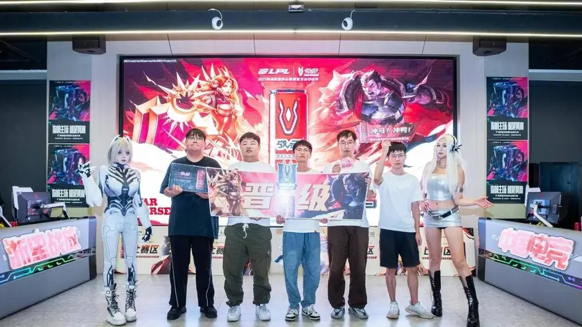 LCK季后赛生死战：T1对阵HLE争夺世界赛名额，Faker与Zeka对决决定LCK三号种子归属